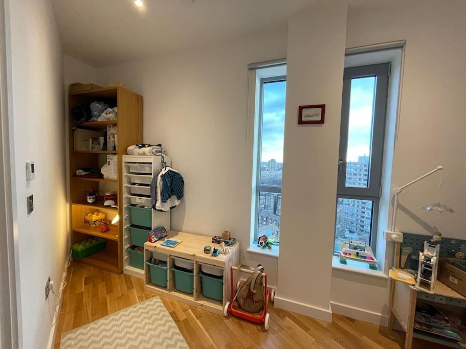 3 Bedroom Penthouse With Terrace And Skyline In Battersea 伦敦 外观 照片